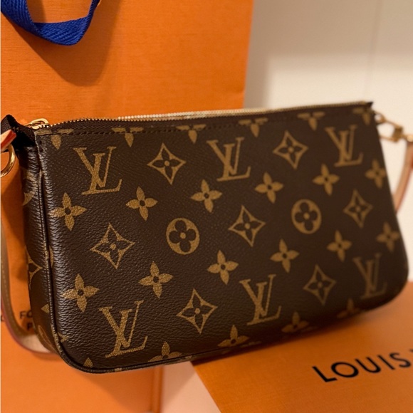 Louis Vuitton shoulder bag - Picture 3 of 8